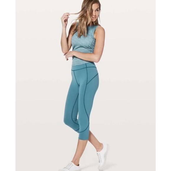 Lululemon In Movement Crop Everluxe 19" Pacific Teal Size 2 - Picture 6 of 7